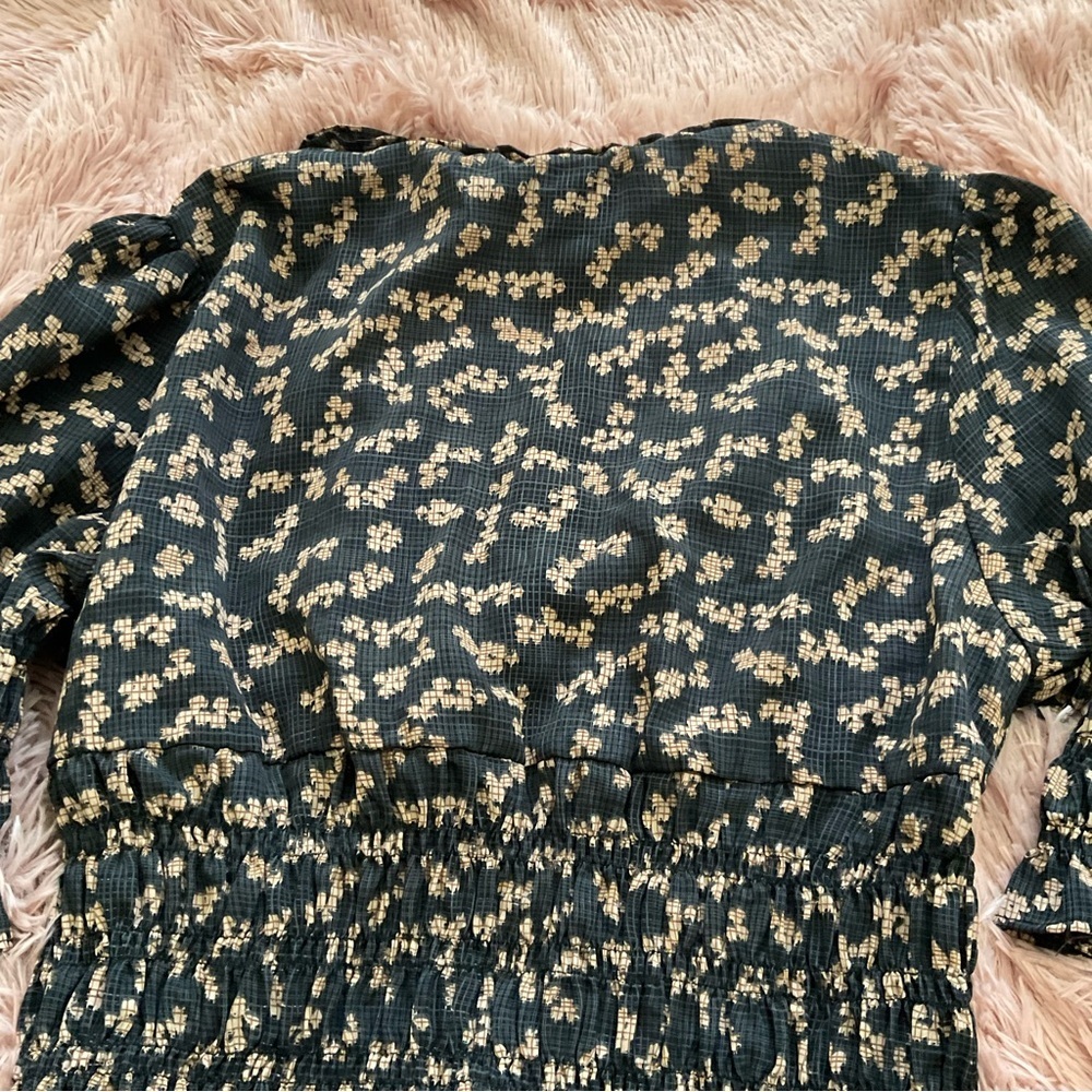 Blouse V-neck size L - Picture 11 of 12